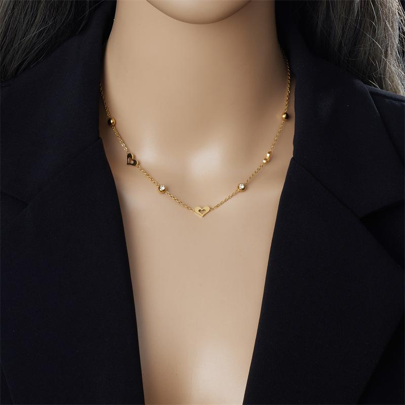 Ladies Luxurious Zircon Love Heart Pendant Necklace