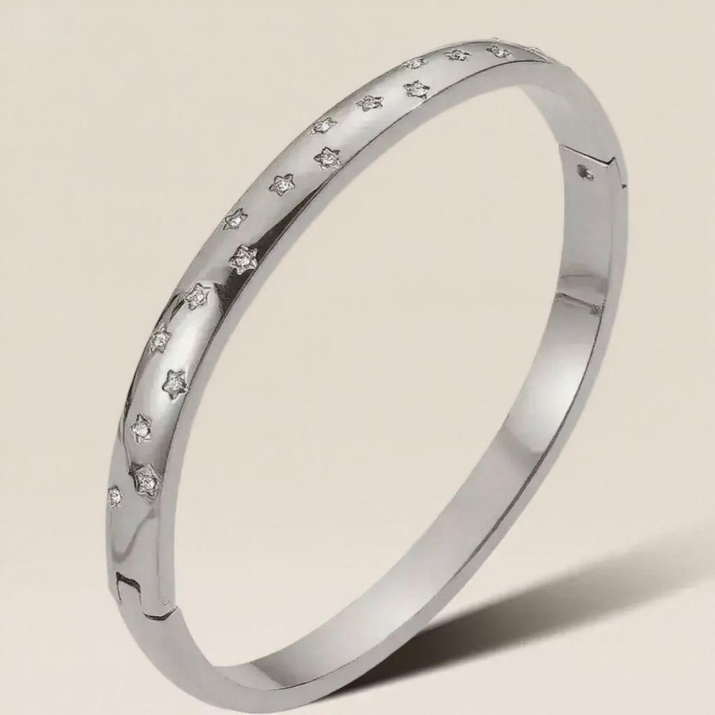 European INS Style 18K Gold Titanium Steel Star Buckle Bracelet - Fashionable, High-End Light Luxury Design