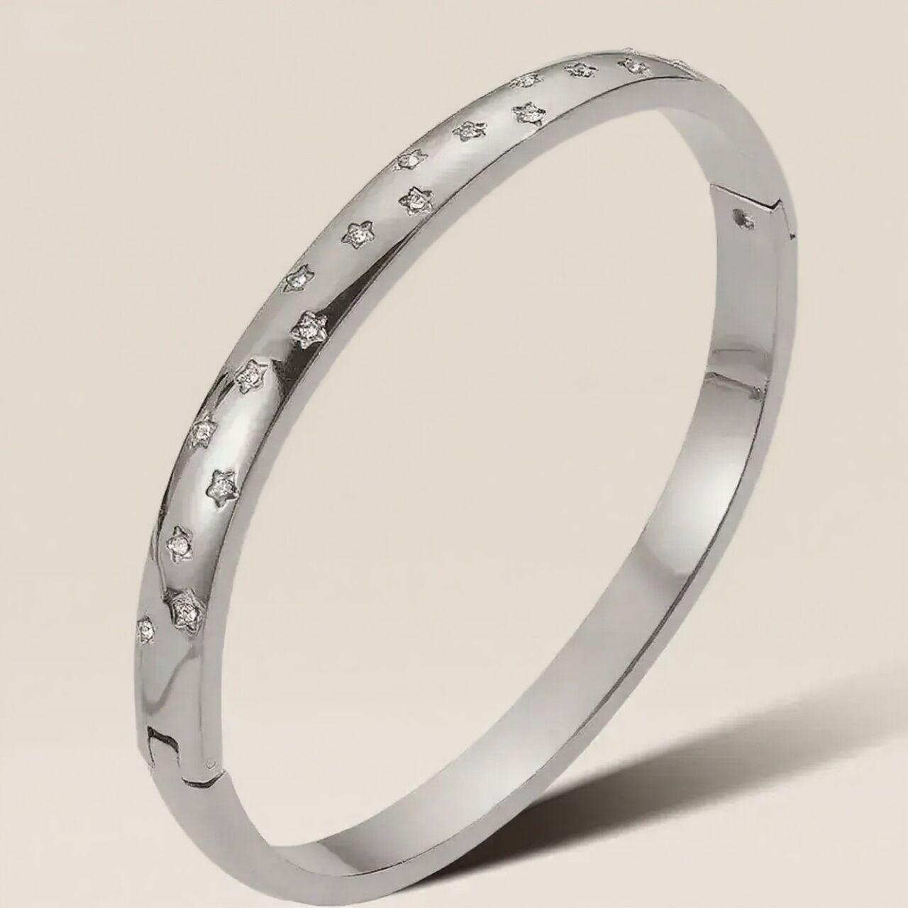 European Retro Titanium Steel Star Bracelet with Zirconium Embellishments