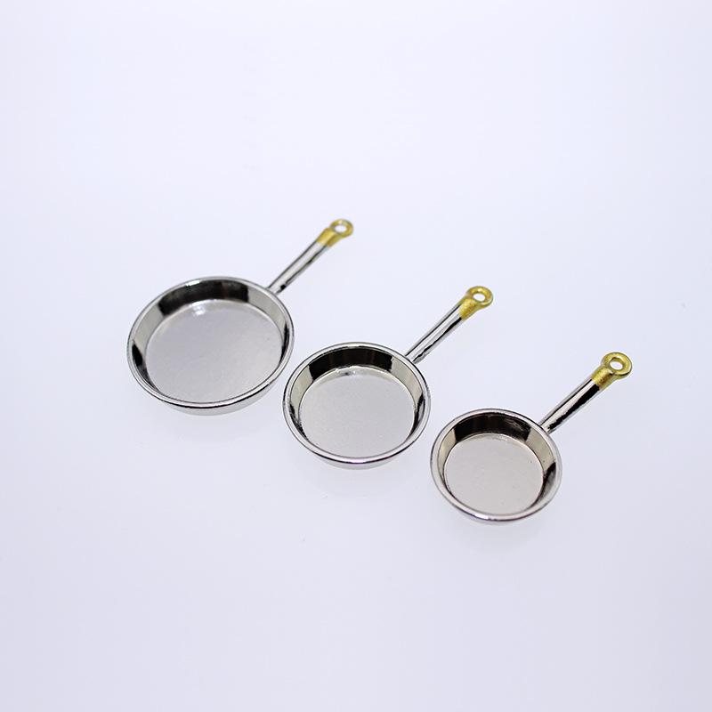 Miniature Dollhouse 3-Piece Frying Pan Set, Long-Handled Model 52D226