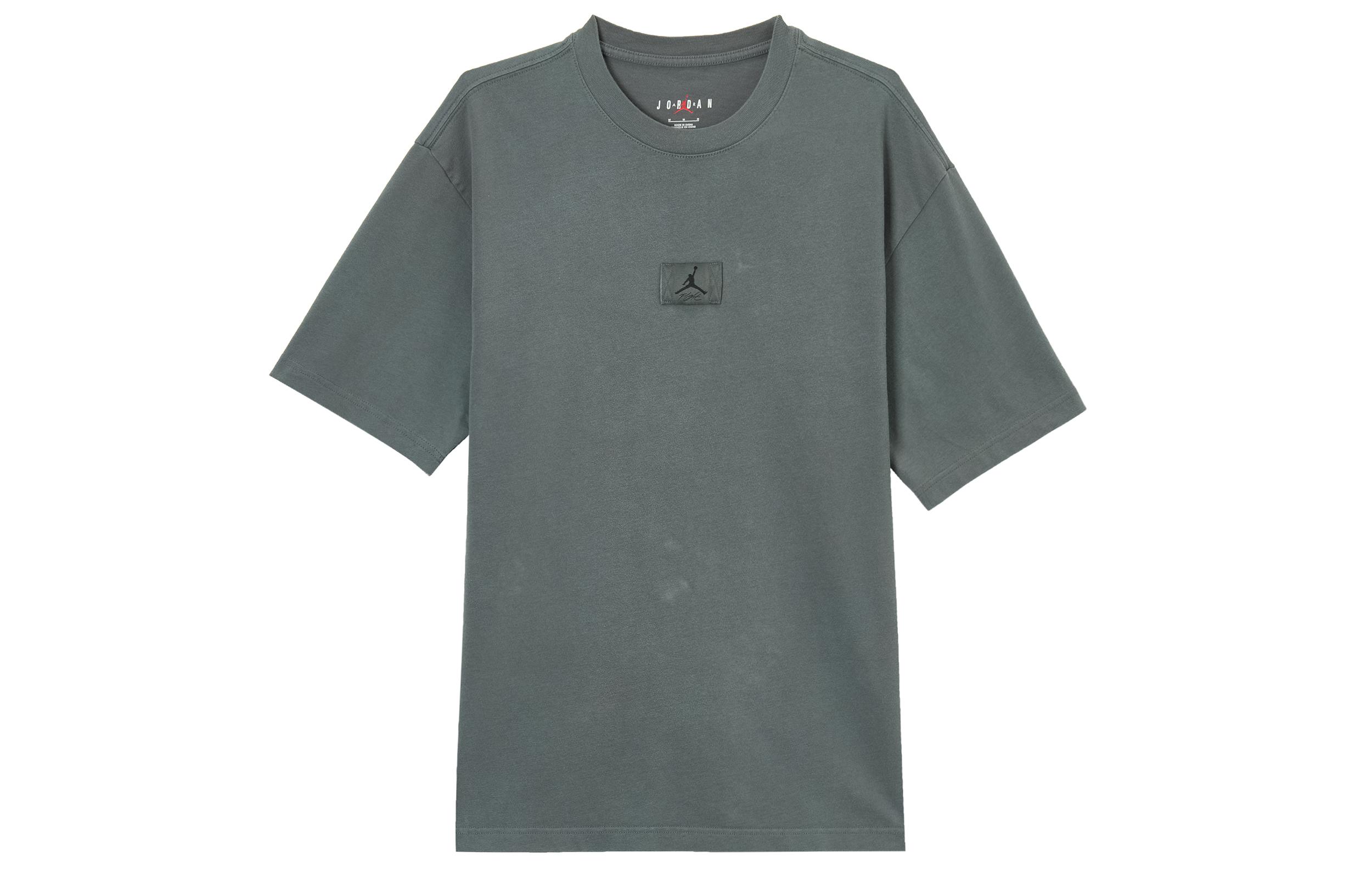 Jordan Flight Essentials Men s T Shirt S