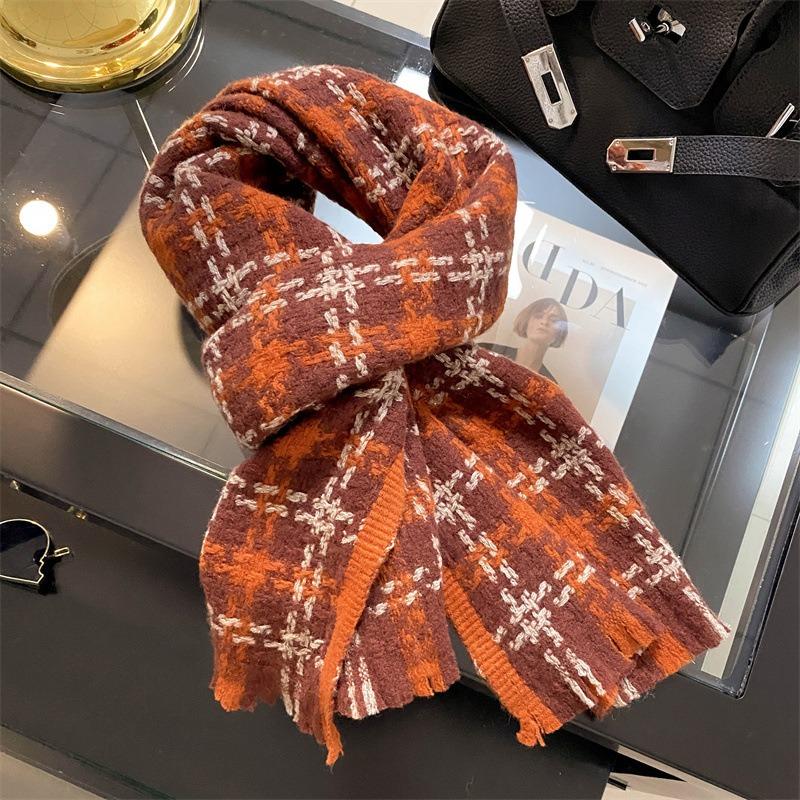 Autumn and Winter Warm 100 Wool Women's Scarf Silver Silk Plaid Loose Beard Extended Fringed Scarf
