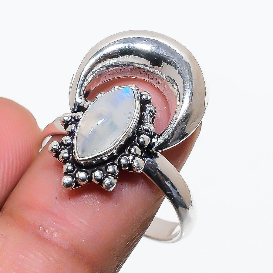 

Rainbow Moonstone Gemstone 925 Sterling Silver Jewelry Ring Size 8.5 SU-10475