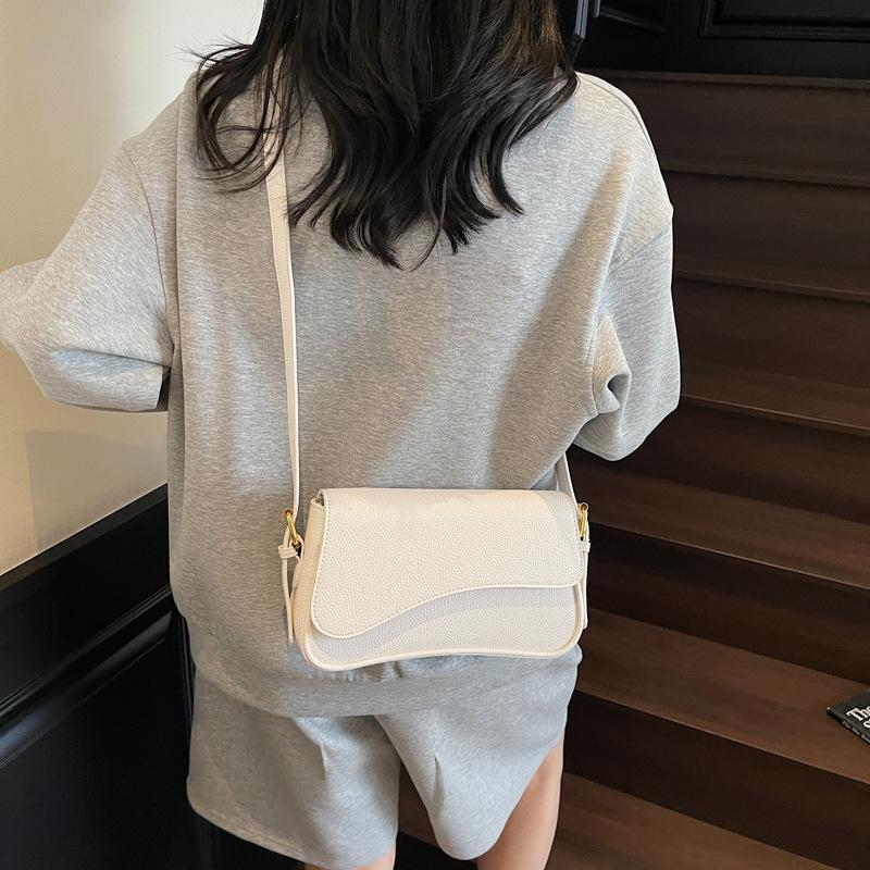 Underarm Bag Women's Spring and Summer Versatile 2025 New Fashion Niche Shoulder Messenger Bag High-end Small Square Bag