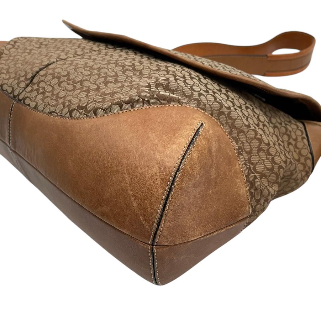 Używana torebka na ramię / listonoszka COACH Mini signature Mini Signature Torebka na ramię Beżowa/Brązowa płótno/skóra unisex