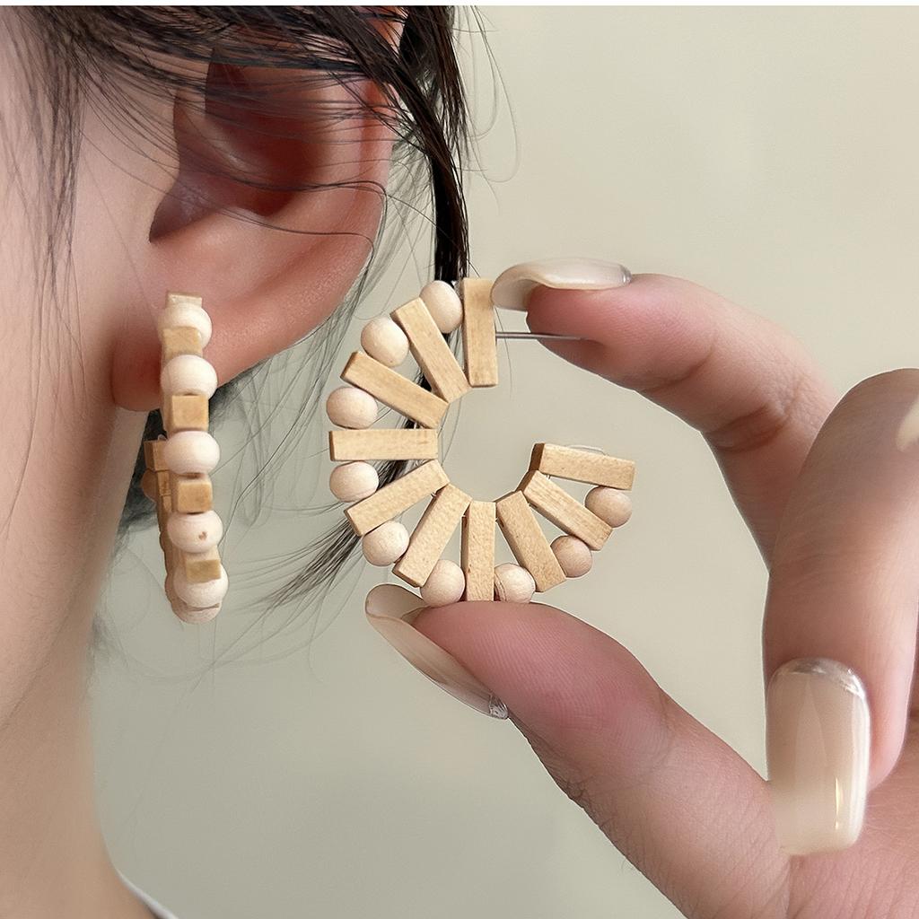 Wooden Minimalist Geometric C-Shaped Earrings Women Unique Design Fashion Statement Creative Fan Earrings