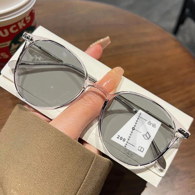 Vintage Far Sight Pochromic Glasses Fashion Round Progressive Multifocal Reading Glasses for Women Men Color Changing Eyewear