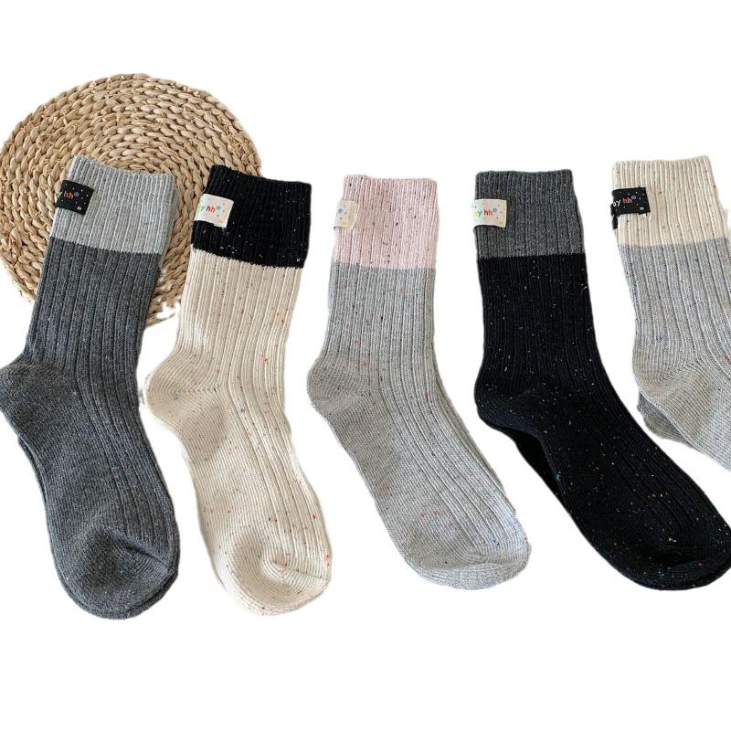 Farbblock-Absätze mit Stoffetiketten, Dicke Nadelstrümpfe, Gepunktete Mid-Calf-Frotteesocken, Damen- und Damen-Paarsocken