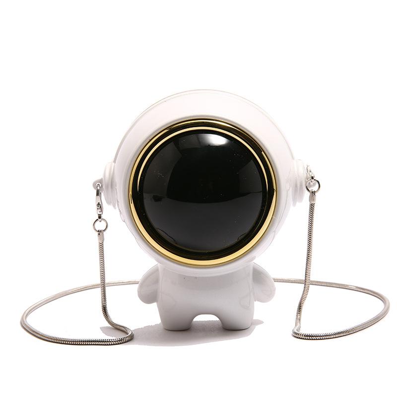 

Personality funny acrylic spaceman bag women s 2025 new European and American fashion shiny shoulder chain dinner bag белый