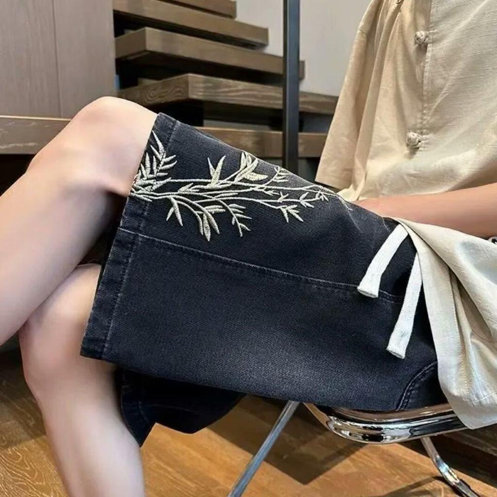 Men's Summer Chinese Style Embroidered Denim Shorts - Lightweight, Loose, Versatile, Mid-Length.
