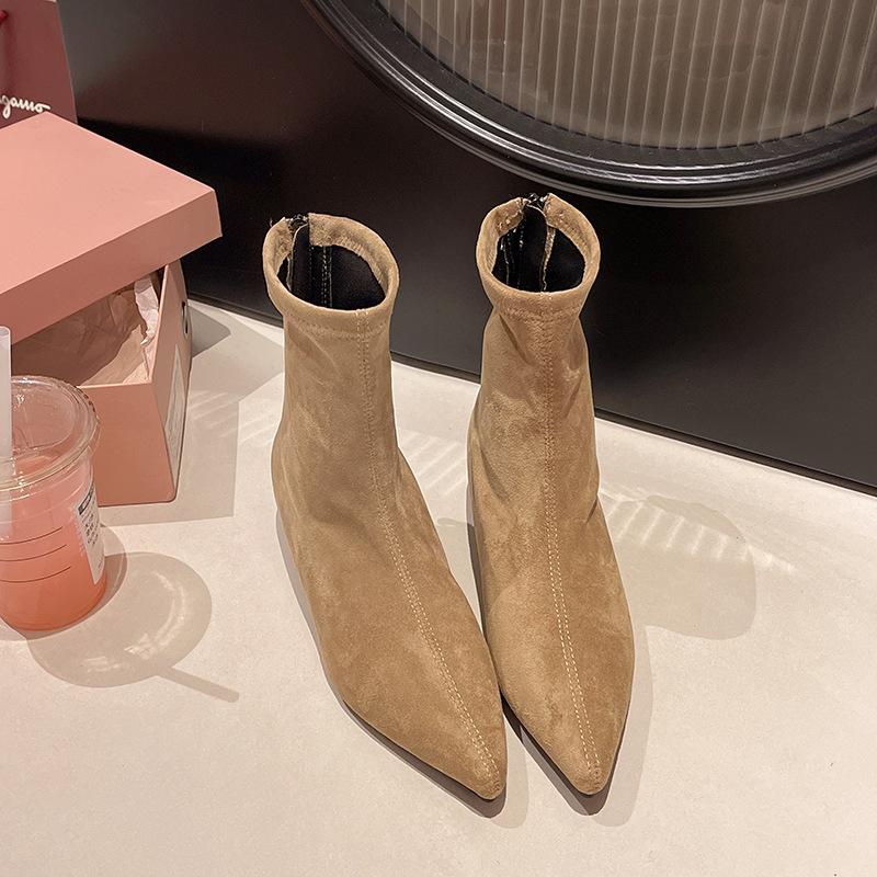 

2025 new inner heightening retro suede low heel short tube thin boots women pointed short boots women Martin boots Internet celebrities 38 хакі