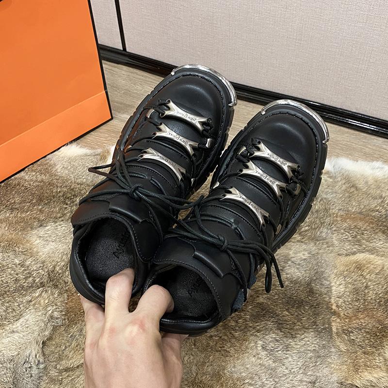 Punk Stil Frauen Plattform Turnschuhe Fashion Lace Up Plattform Schuhe Frau Creeper Weibliche Casual Wohnungen Metall Dekoration