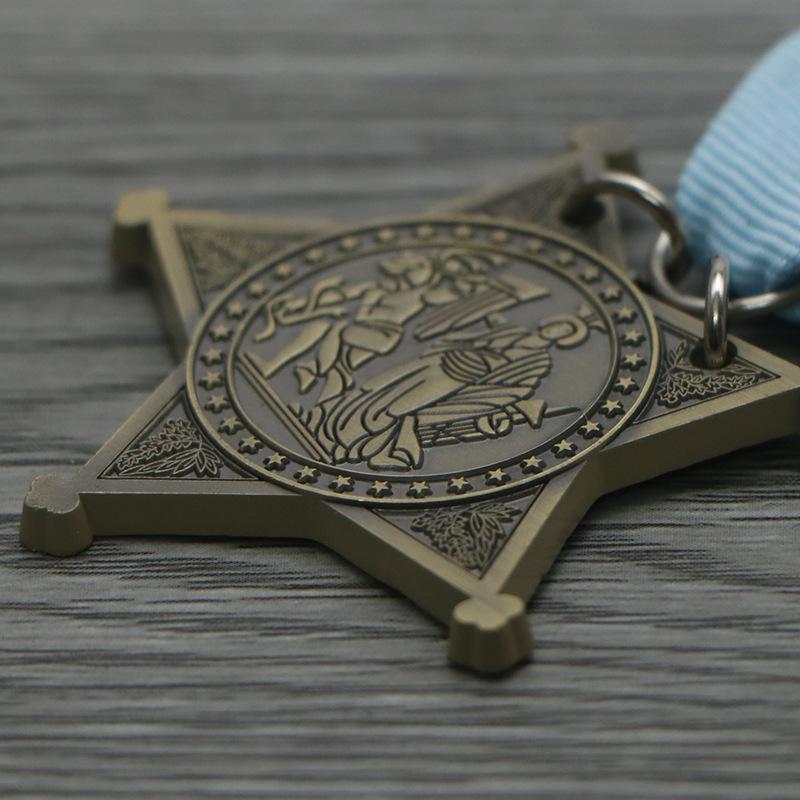 Meihai Honor Medal, Medals, Metal Badges, Style Badges, Film and Television Props