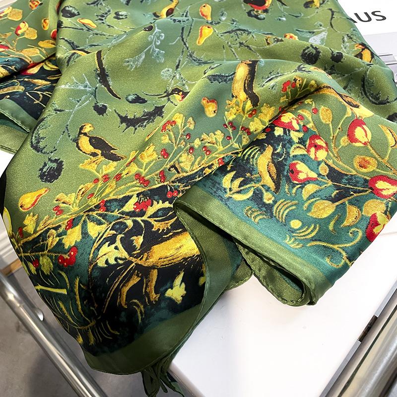 1 Pcs 90X180 Retro Chinese-style Green Animal, Crane and Flower Long Scarf, Paired with an Air-conditioned Shawl for Women