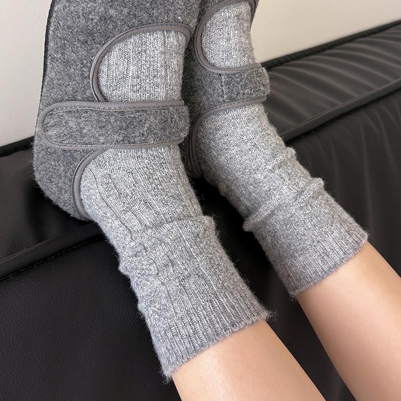 Wool Socks Mid-Tube Socks Season Warm Solid Color Boneless Confinement Socks Plush Thickened Cashmere Pile Socks For Women