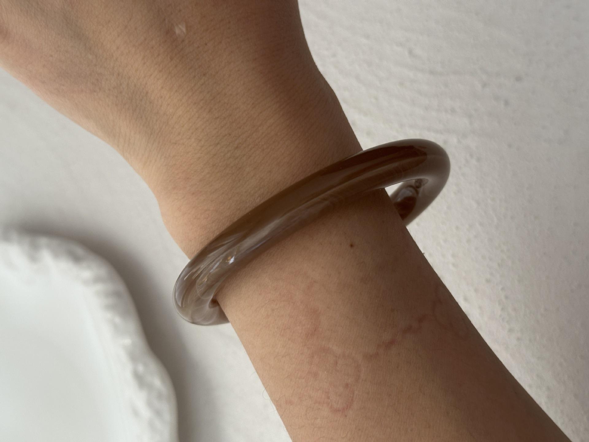 

Acrylic Glossy High-end Bracelet Women s Smudge Open Bracelet Exquisite Versatile Commuter Design Jewelry