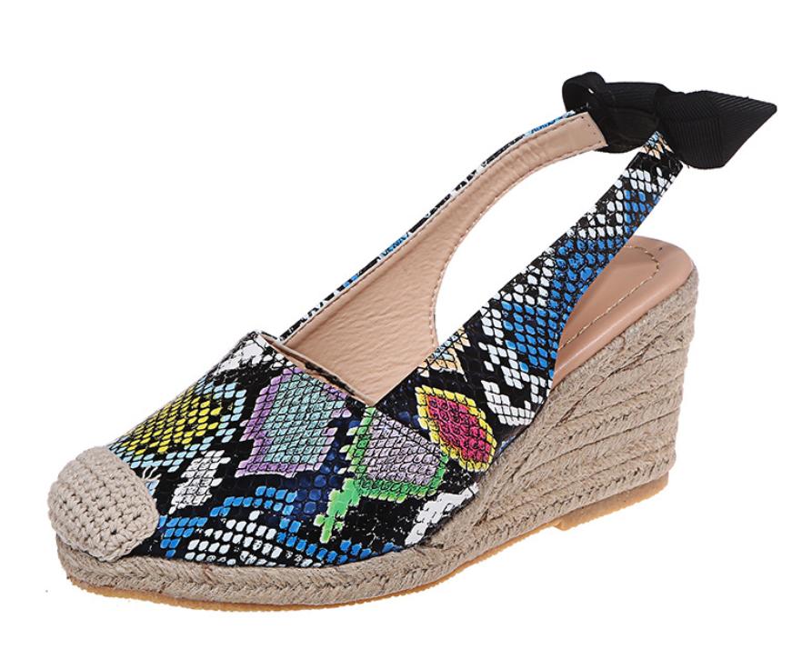 Fashion Women Platform Wedge Sandals Summer Shoes for Women Large Size Spot Wedge Buckle Belt Serpentine Open Toe High Heel Ladies Shoes