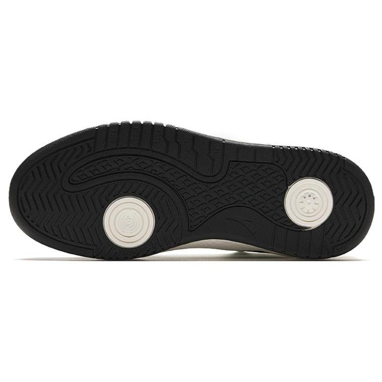 New Anta Wave Shoes Non slip Lightweight Mid Top Skateboard Shoes Women's Black White 922348088-2
