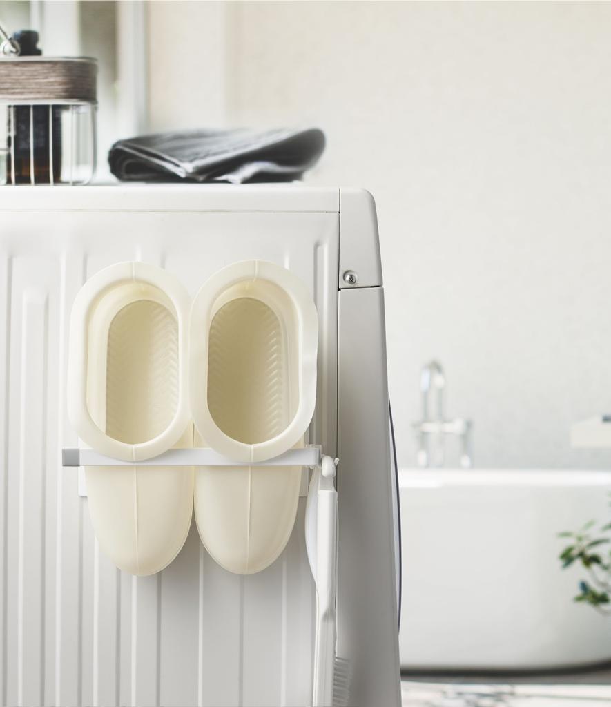 Yamazaki Jitsugyo Magnetic Laundry Hanger Storage Rack S White Approx. W6XD8.5XH26cm Plate Hanger Storage Next To Washing Machine 3918