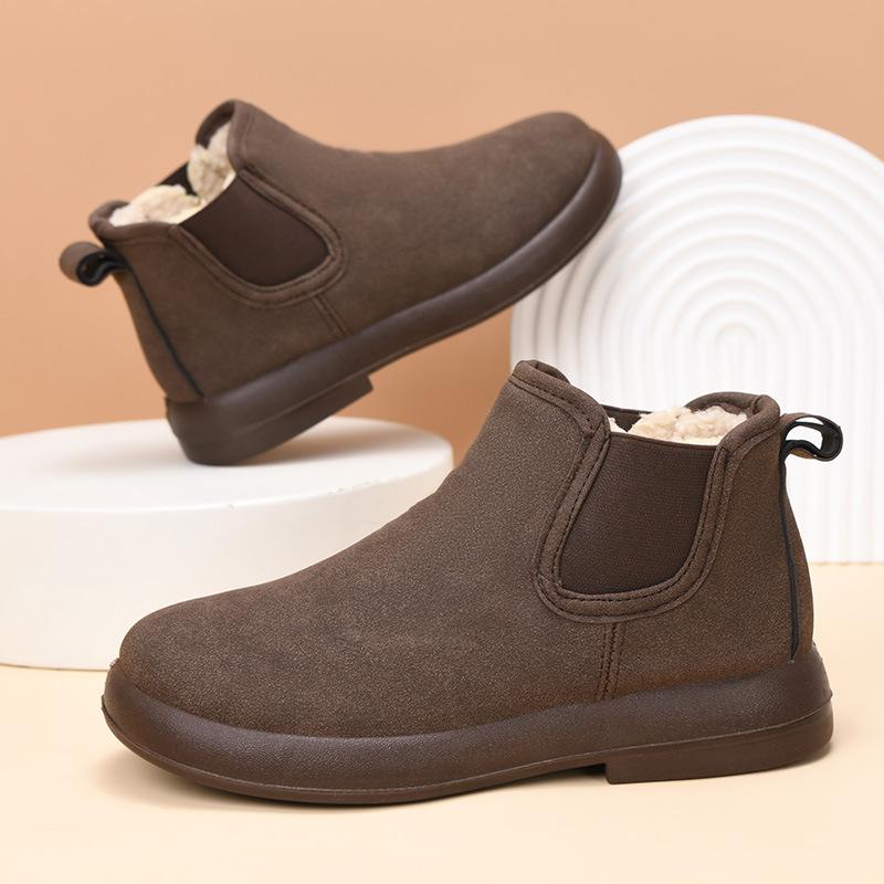 Processing custom foreign trade winter velvet women's cotton shoes warm mother shoes flat short boots non-slip snow boots