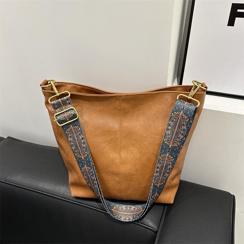 Jaro Nový Styl Módní Ruční Taška přes Rameno Crossbody Velká Kapacita Vysoce Kvalitní Dojíždění Tote Bag Kbelíková Taška Dámská Taška