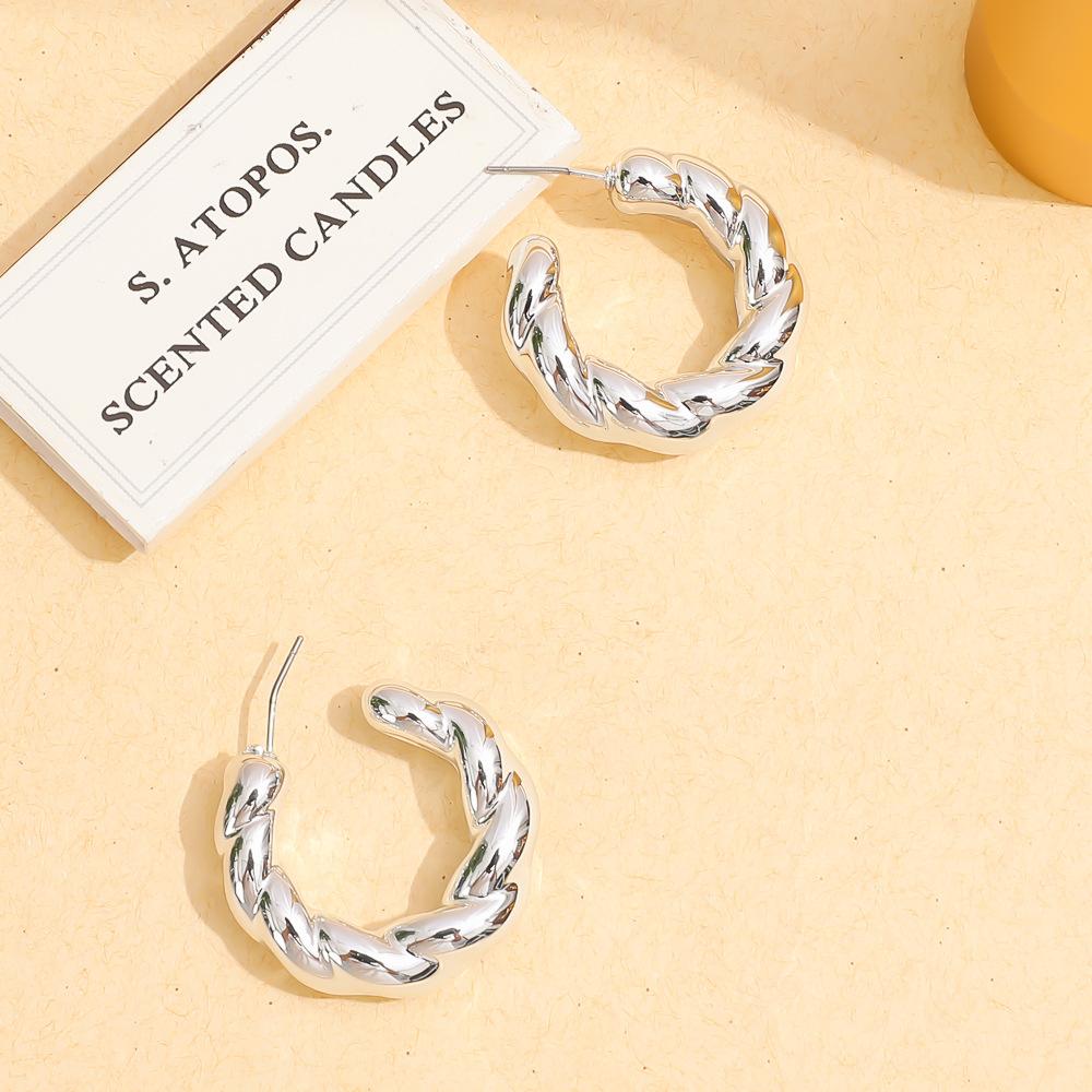 Trendy Water Drop Pattern C-shaped Earclip Threaded Stud Earrings Set Personalized Earrings Sexy Atmosphere Stud Earrings Set