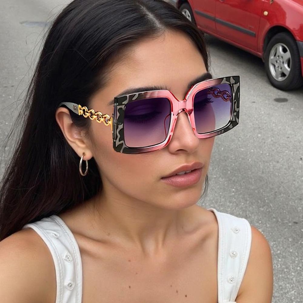 New In Fashionable Sunglasses For Women Square Frame Gradient Glasses With Metal Chain Decoration For Trendy Items