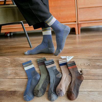 Men's Winter Color Block Terry Socks - Fashionable Mid-Tube Design