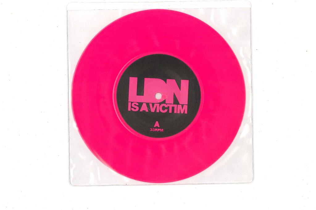 7inch Record LDN IS A VICTIM - Ldn Is A Victim HAPPY7001 HAPPY SHOPPER 2007 UK Dance & Electronica Used