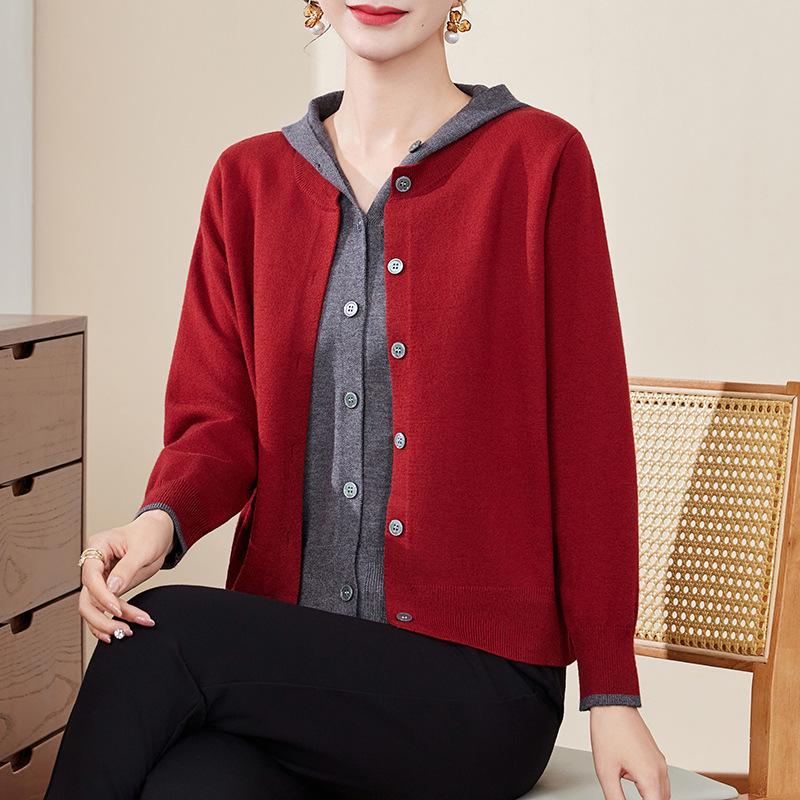 

Stylish Spring Faux Two-Piece Knit Sweater for Middle-Aged Women 3XL (140-160 jin)