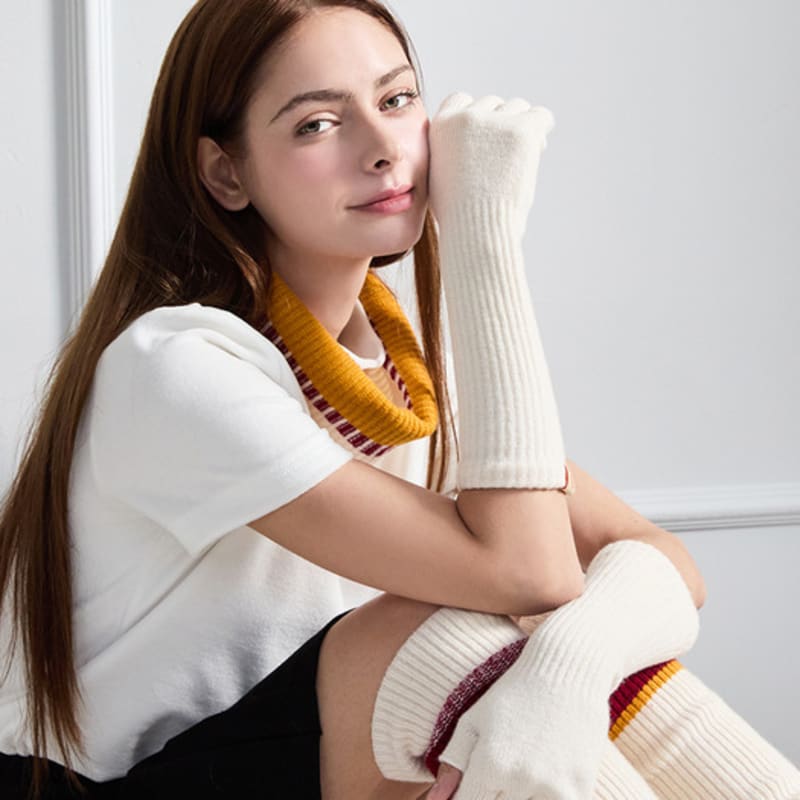 Nitina Wool Knit Hand Warmer IV