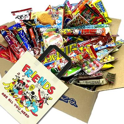 Mickey und Freunde Dagashi Sortiment 75 Stück Canyon Plaza Original Dagashi Süßigkeiten Set Enthält Premium Umaibo nicht enthalten 1 Mickey und Freunde Tragetasche