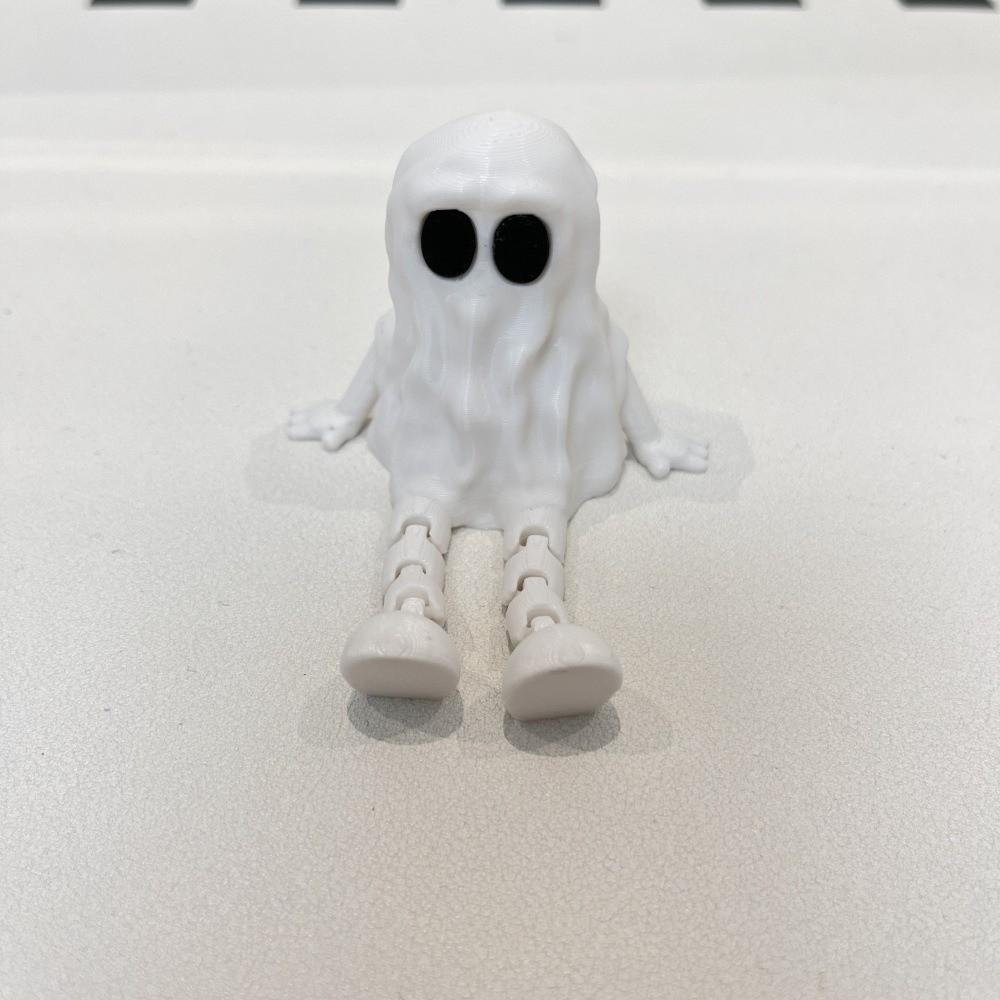 Hand-Painted 3D Printed Ghost Ornament Mini Ghost Fidget Toys Ghost Joint Figurines  Car Room Decor