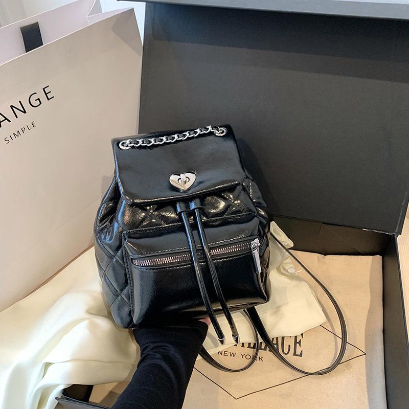 Рюкзак Xiaoxiangfeng женский 2025 новый модный ромбовидная сумка-цепочка универсальная портативная дорожная сумка большой вместимости