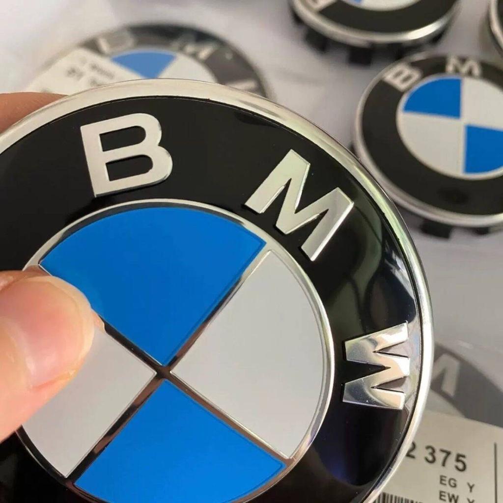 DECW8 82mm 74mm ABS Hood Trunk Emblem Badge 2-Pin Replacement For BMW E46 E90 F30 F10 E60 X3 X5 1 3 5 7 Series Auto Tuning Accessory