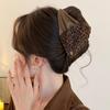 Leopard Print Triangular Hair Clip: High-End Retro Leather & Fabric Hair Accessory for Women