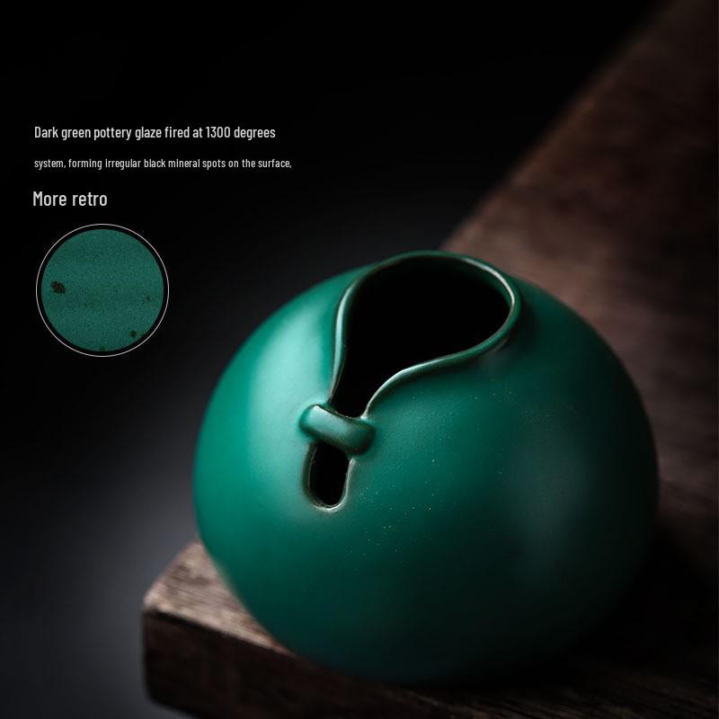 Yu Su Nordic Style Ceramic Flower Vase: Elegant Qipao Design for Small Flowers, Dry Arrangements, and Hydroponics in Living Room or Desktop Décor.