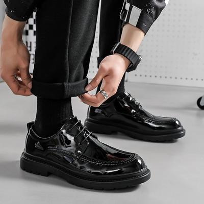 Fashion Leather Men's Casual Shoes Lace Up Oxfords Retro Top Luxury Quality Patent Leather Shoes Brugg Office Business Shoes Men