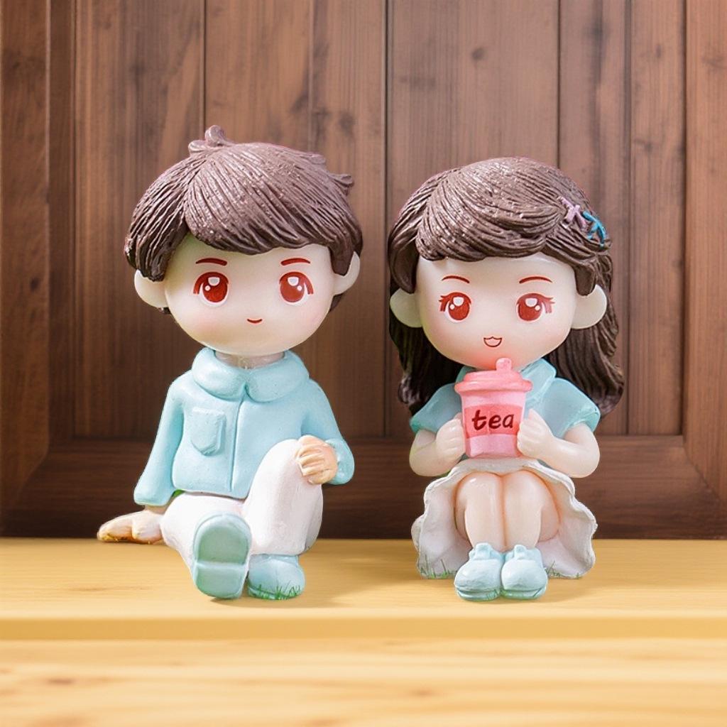 Roztomilé figúrky páru: Kreslená dekorácia auta a DIY príslušenstvo