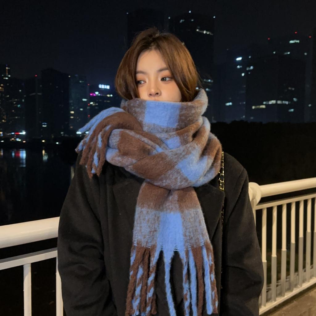Exquisite Scarf for Female Students in Winter New Style All Match Plaid Shawl Thickened Warm Long Plush Scarf for Men Trendy