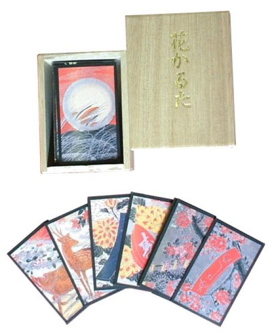 

Оиси Тэнгудо Прайм Цветок Карута в коробке из павловнии с черной подкладкой Министра чёрный