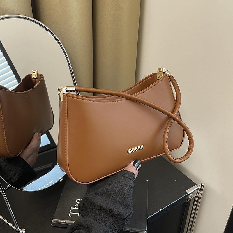 Niche underarm bag women's new trendy and versatile daily shoulder messenger bag textured saddle bag