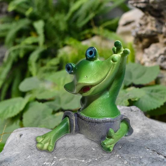 Garden Frog Statue Cartoon Sitting Frog Resin Figurine Animal Sculpture Indoor Outdoor Planter Pot Home Office Desktop Decoration Ornament