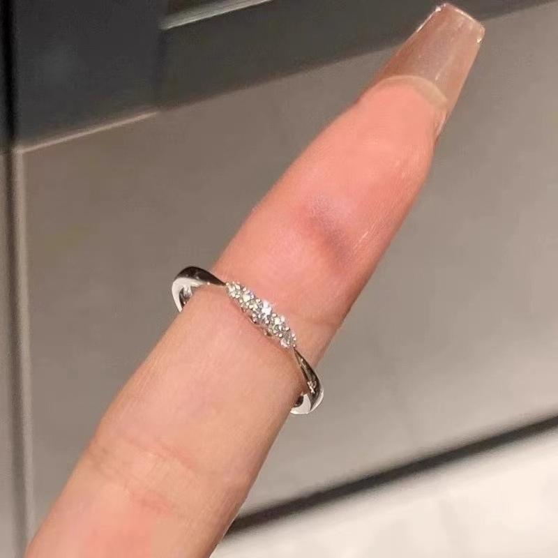 Simple Ring - Women's Unique Design, Exquisite, Luxurious, High-Class, Versatile, Plain Ring for Index Finger