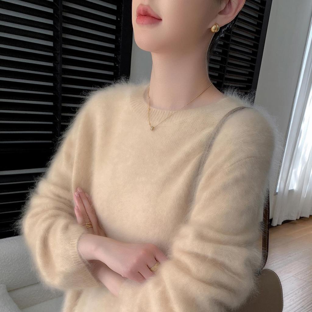 Women's Cashmere Loose Round Neck Sweater, Brushed Knit, Thickened for Warmth - Autumn/Winter 2026 Collection.