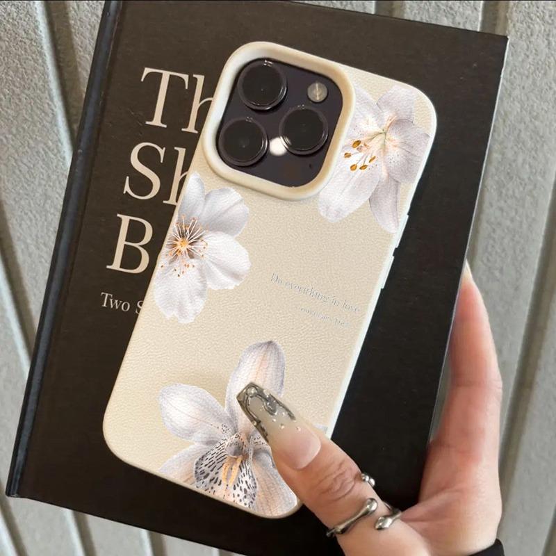Elegant white phone case suitable for iPhone 17, 16, 15, Plus, Pro, Max series - ideal for giving as a gift