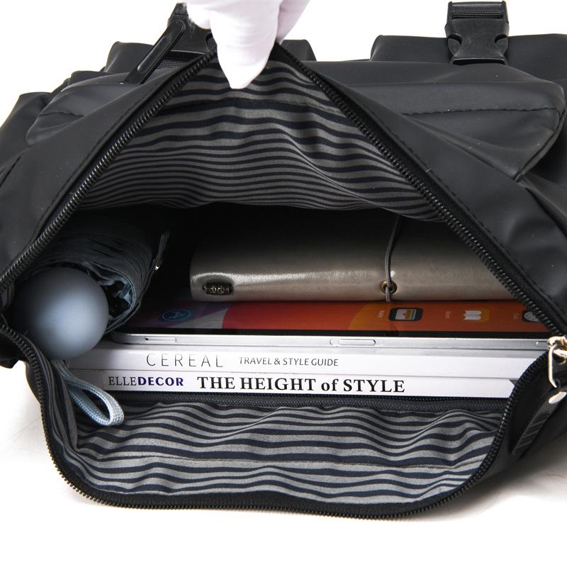 Trendige vielseitige Herren-Umhängetasche: Lederstruktur, Workwear-Stil, Großes Fassungsvermögen