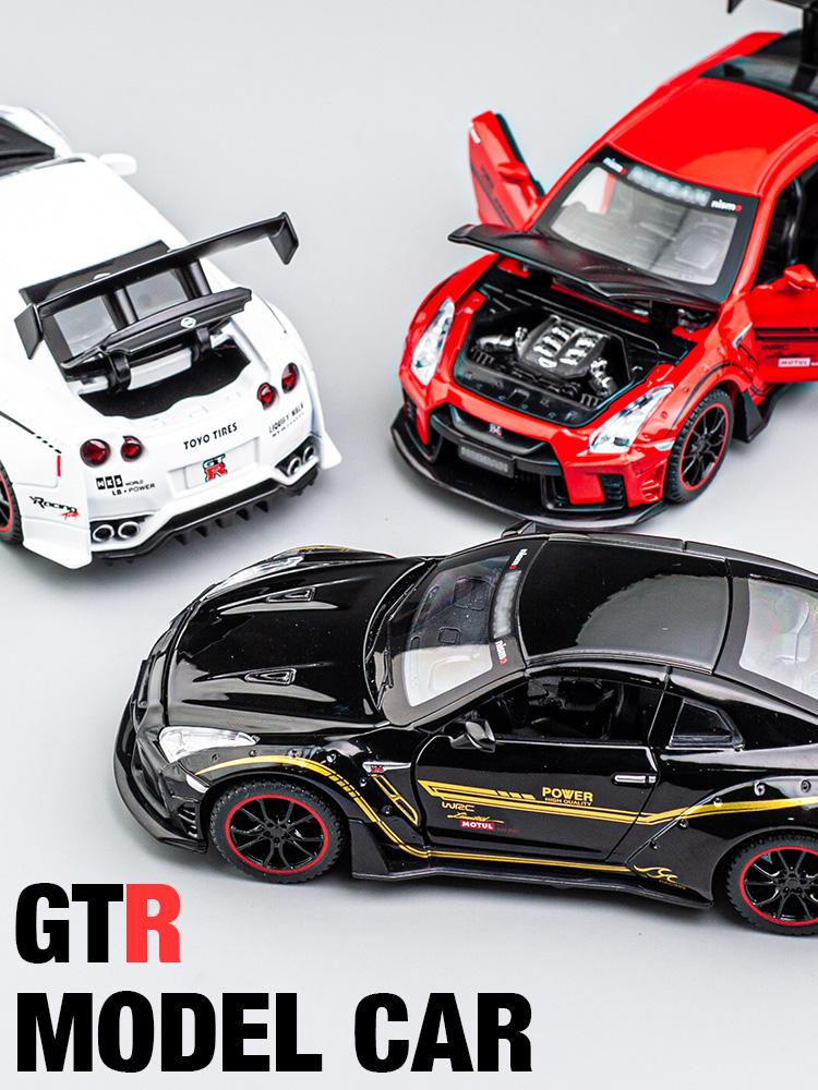 APU1 1/32 Nissan Skyline GTR R35 Nismo GT3 Racing Toy Car Model For Children RMZ CiTY Diecast Alloy Miniature Sound Light Collection