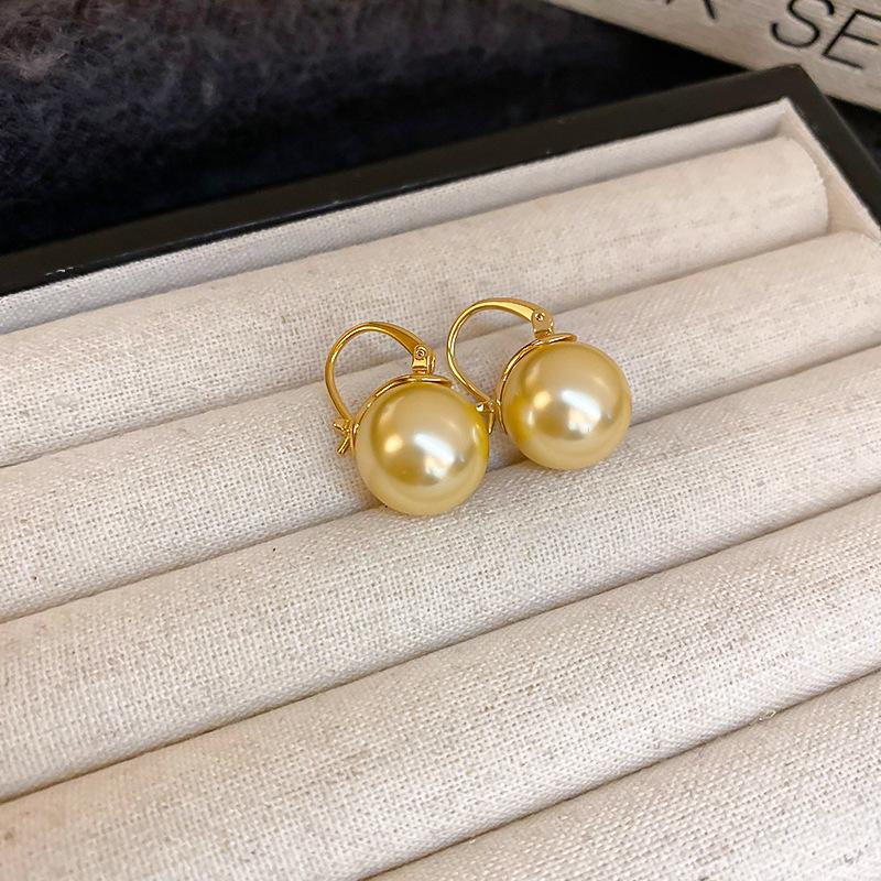 Zircon pearl simple earrings simple versatile retro Internet celebrity earrings fashion design earrings