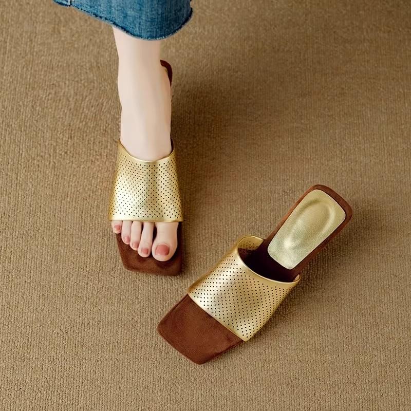 New Square-toe Open-toe Cutout Sandals and Slippers for Women, Retro Breathable Holes, Non-slip and Wear-resistant Flip-flops